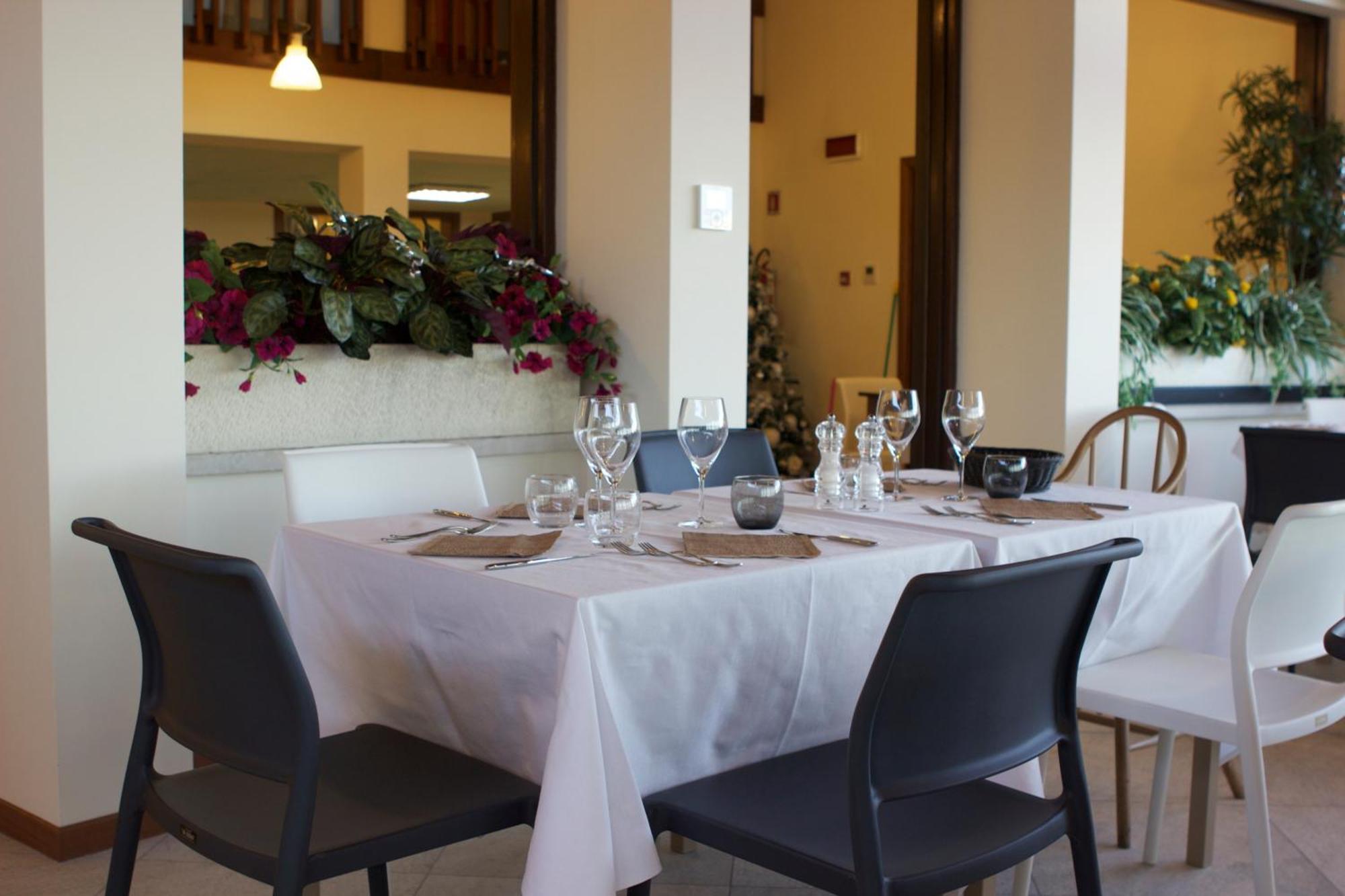 Hotel Belvedere Manerba del Garda Zewnętrze zdjęcie